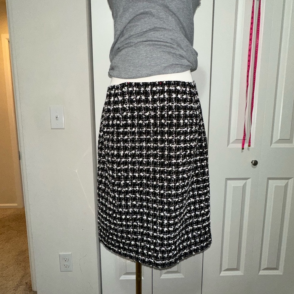 Black and White Houndstooth Midi Skirt
